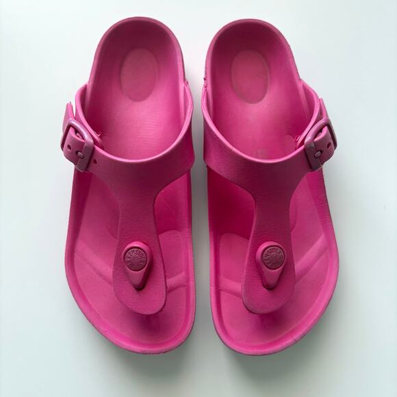 Birkenstock Gizeh Pink Slip On Sandals Size 32 or Girls 1 1.5 Vacation Beach - Picture 1 of 12